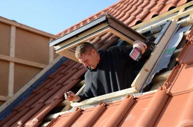 Pose de fenêtres de toit Velux à Giuncaggio